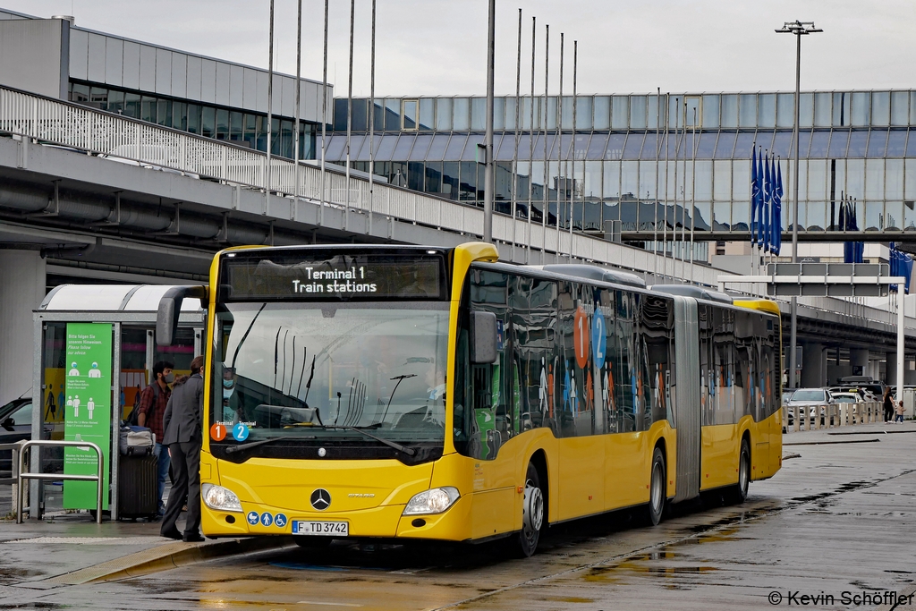 F-TD 3742 | Flughafen Terminal 1 | 28.08.2021