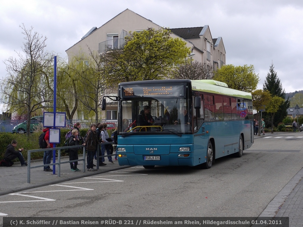 RÜD-B 221 Rüdesheim am Rhein Hildegardisschule 01.04.2011