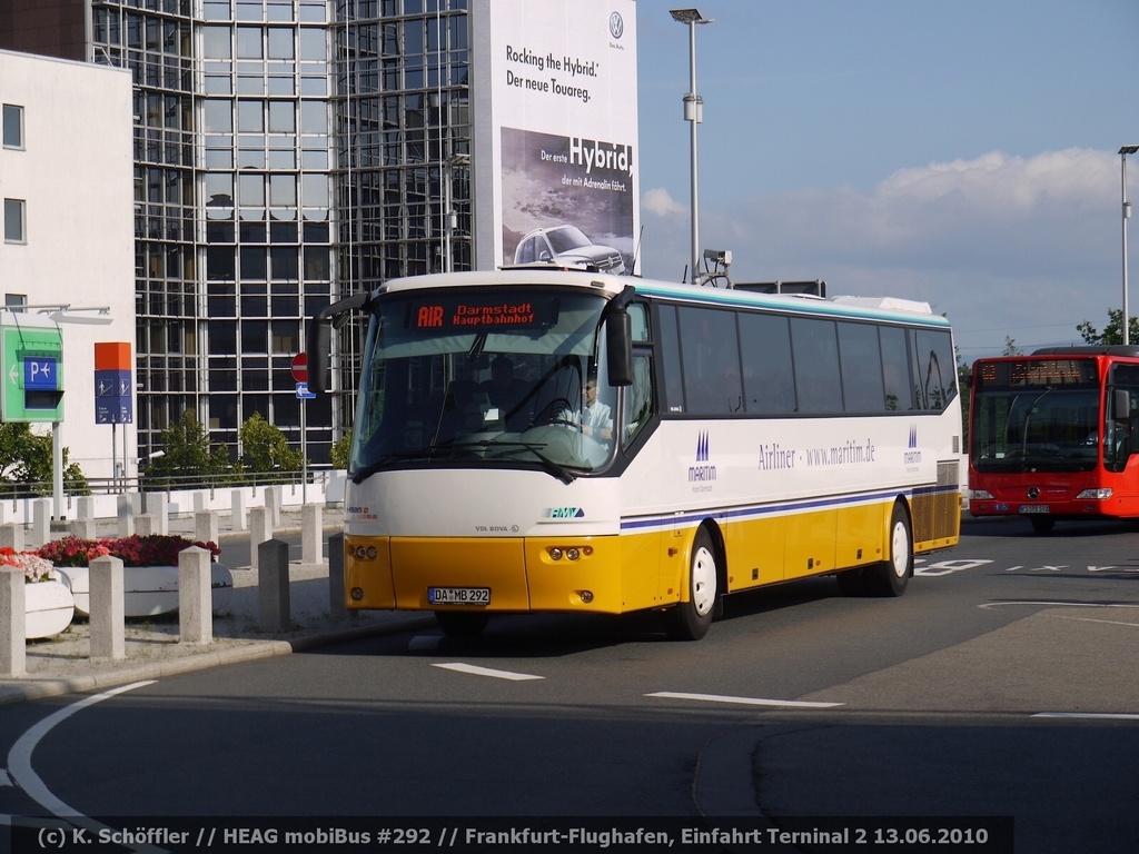 DA-MB 292 Frankfurt Flughafen Terminal 2 13.06.2010