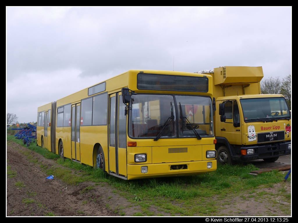 ohne Kennzeichen Weiterstadt Spargelhof Lipp 27.04.2013