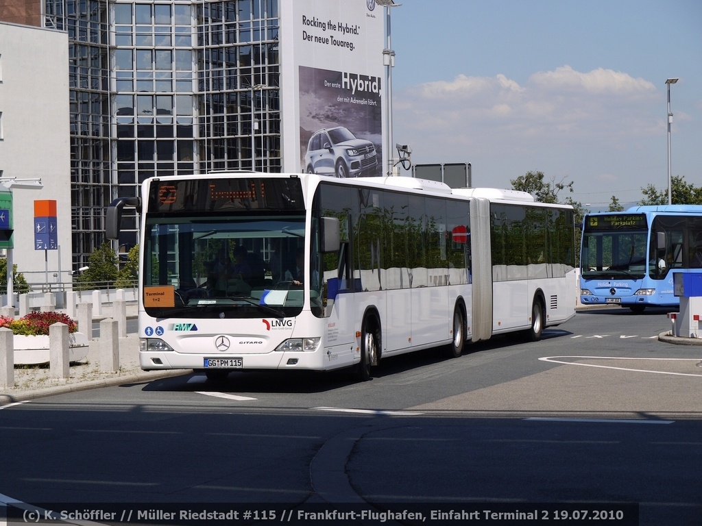 GG-PM 115 Frankfurt Flughafen Terminal 2 15.07.2010