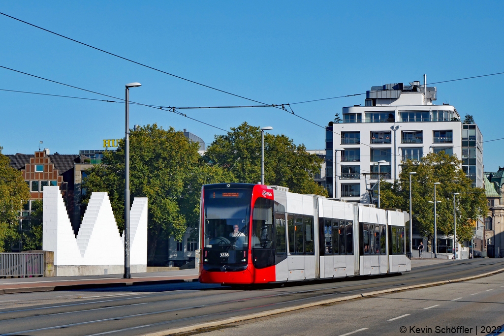 Wagen 3228 | Bürgermeister-Smidt-Brücke | 18.10.2022