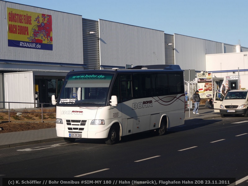 SIM-MY 180 Flughafen Hahn Terminal 23.11.2011