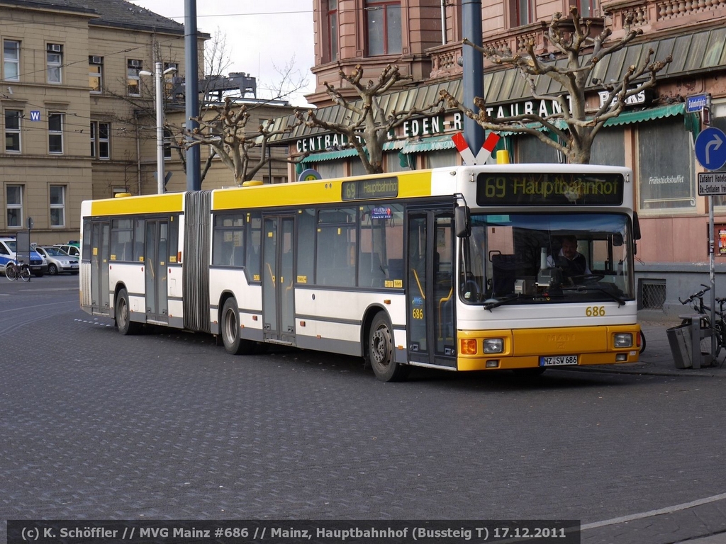 MZ-SW 686 Mainz Hauptbahnhof (Bussteig T) 17.12.2011