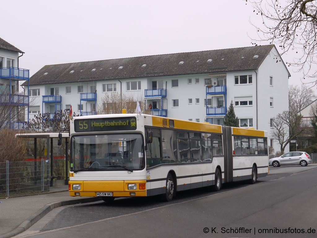 MZ-SW 682 Finthen Theodor-Heuss-Straße 16.02.2015