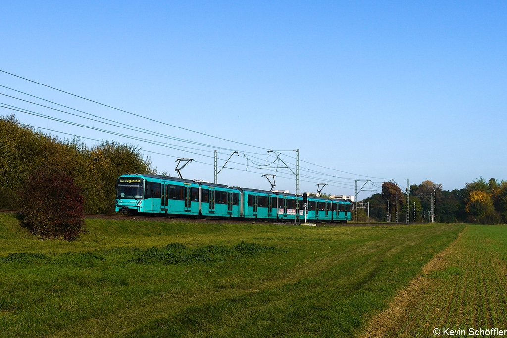 Tw 812 zwischen Kalbach und Riedwiese 30.10.2016