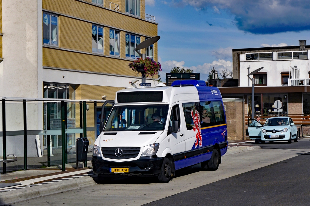 Wagen 592 | 01-BHX-4 | Vaals, Busstation | 09.08.2017